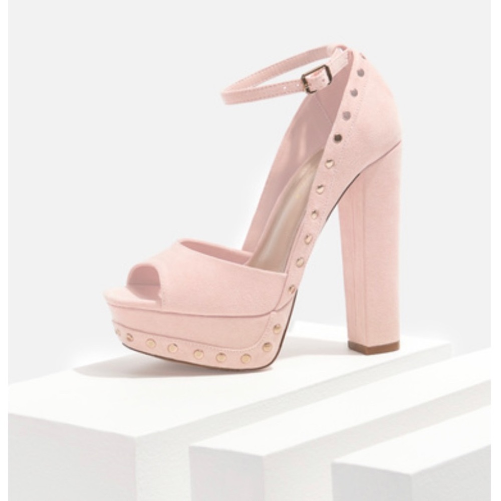Shoes - Picture 2 of 5